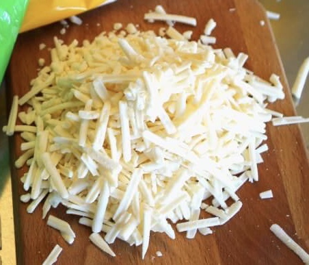 Image Mozzarella cheese 莫扎里拉奶酪 M 起士 500 grams