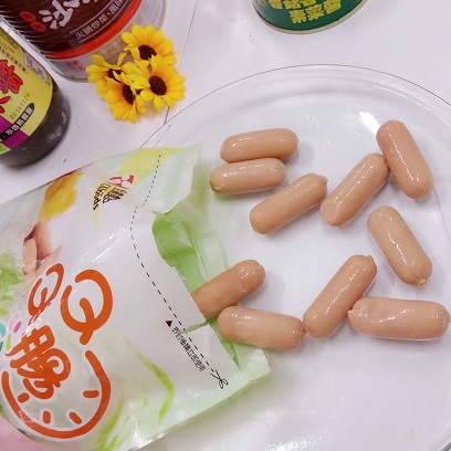 Image Vegetarian Smoking Mini Soy Sausage 全广-素烟熏QQ肠 500grams